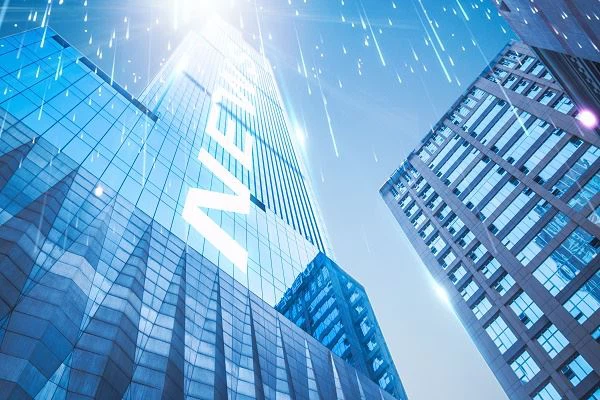 Ki jan yo fè distenksyon ant epesè nan laparans bwa natirèl?