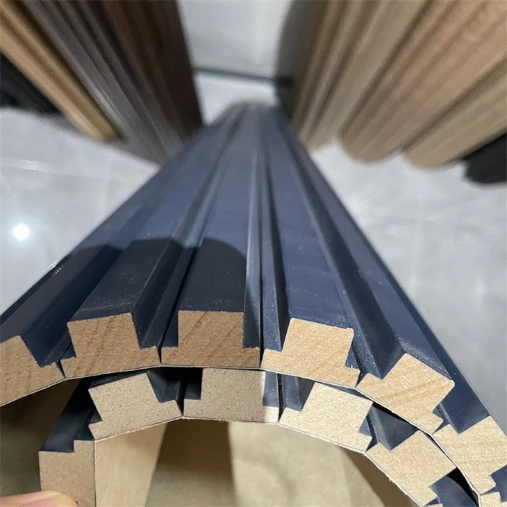 Solid Pine bwa Panno fleksib Arc fòm Bendable 3D Decor Komisyon Konsèy 600x2400mm 9mm epesè fleksib Pine Wood Panel